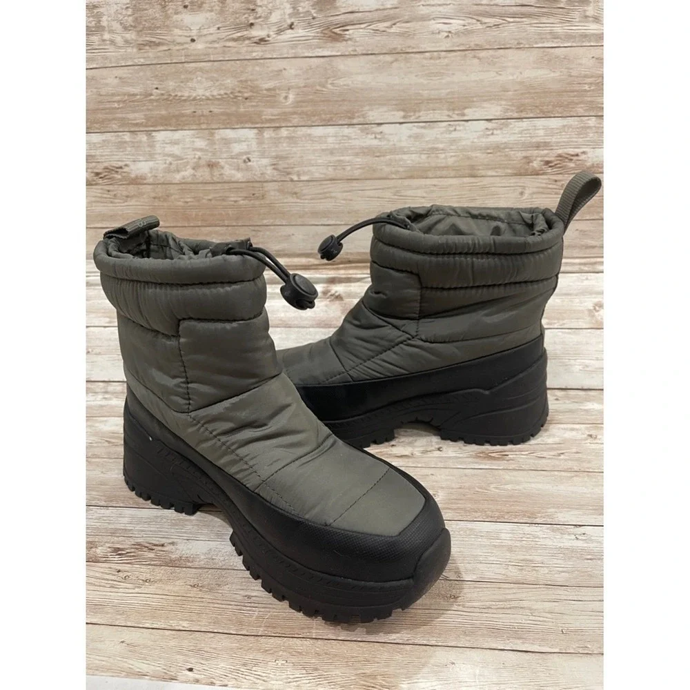 Calvin Klein Nelsa Womens Olive Green Puffer Lug Sole Platform Boots 6.5 NEW‎